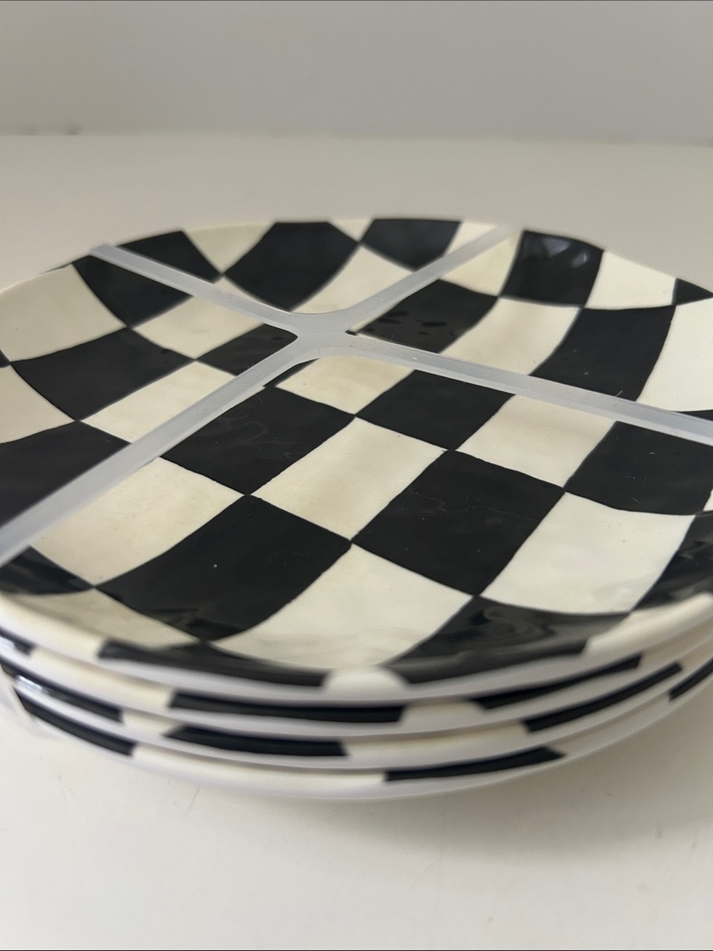 Set of 4 Black and White Checkered Melamine Mini Dessert & Appetizer Plates NEW - Picture 7 of 7